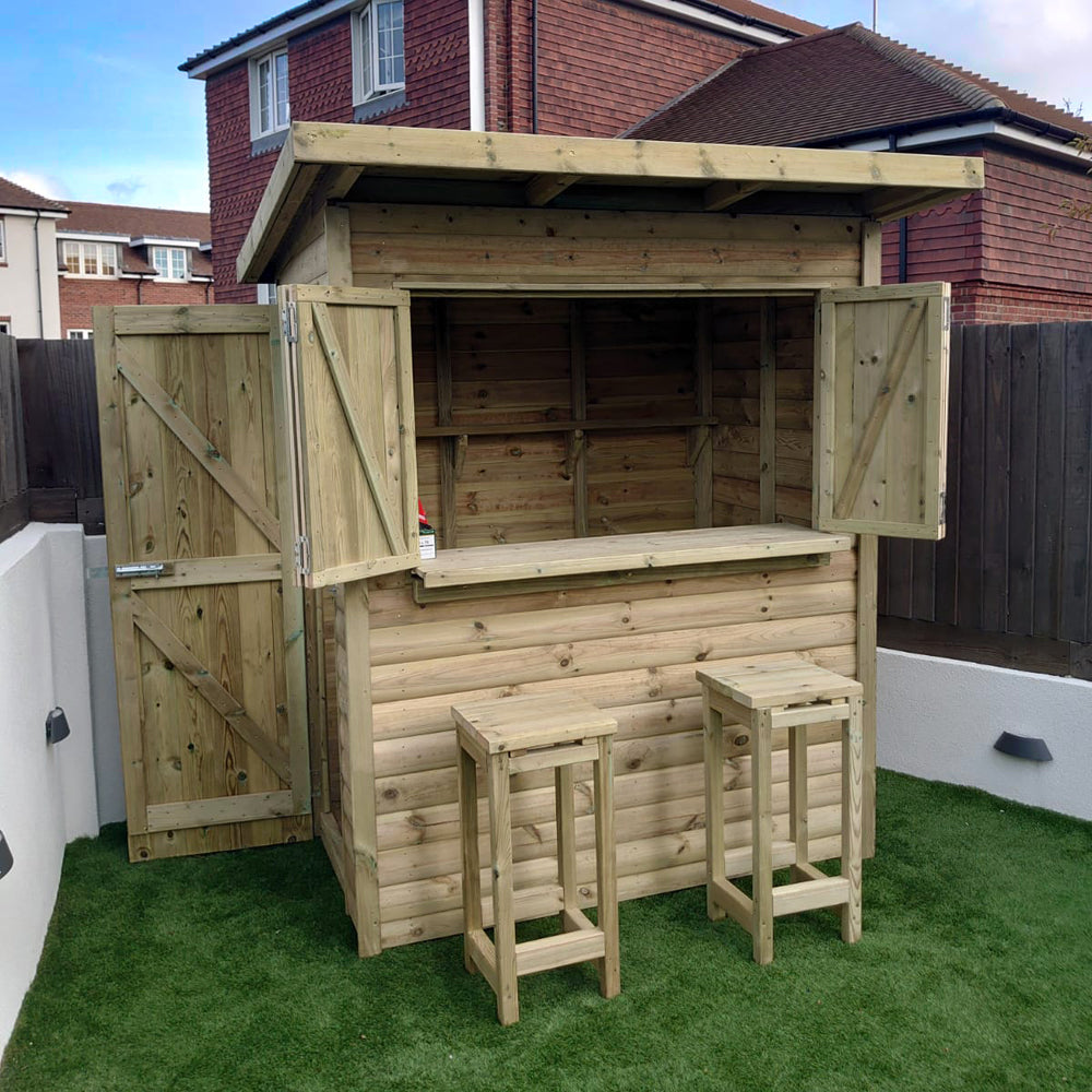 The Castleton Outdoor Garden Bar